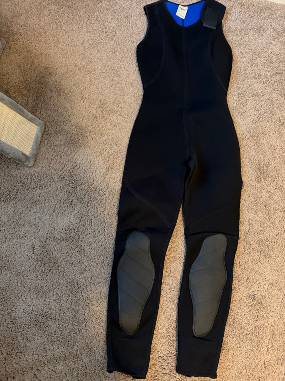 Sea quest ladies 7/8 sleeveless wetsuit